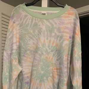 Tie dye mesh long sleeve pullover